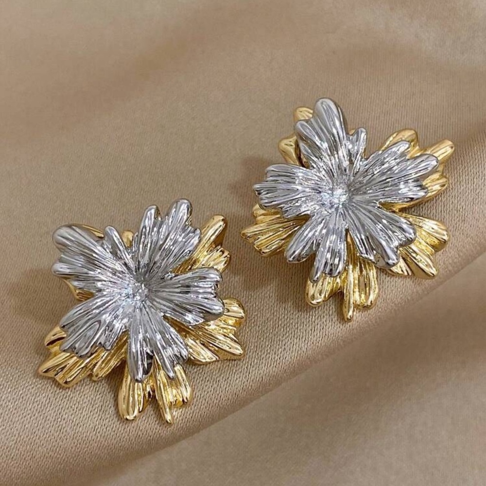 Elegant Silver and Gold Floral Earrings
